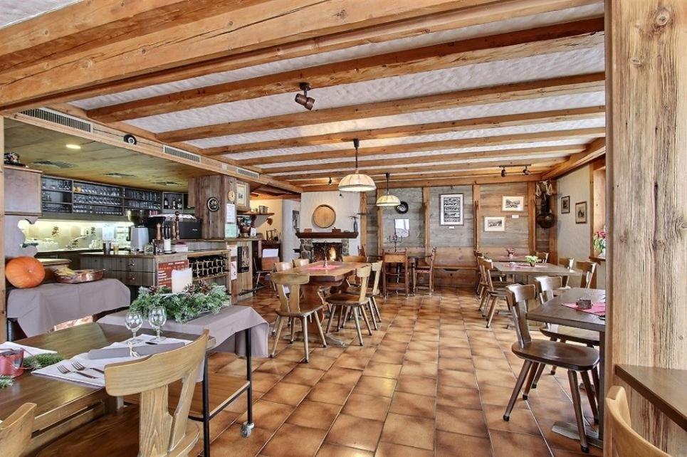 Hotel Elite B&B Rossinière Buitenkant foto